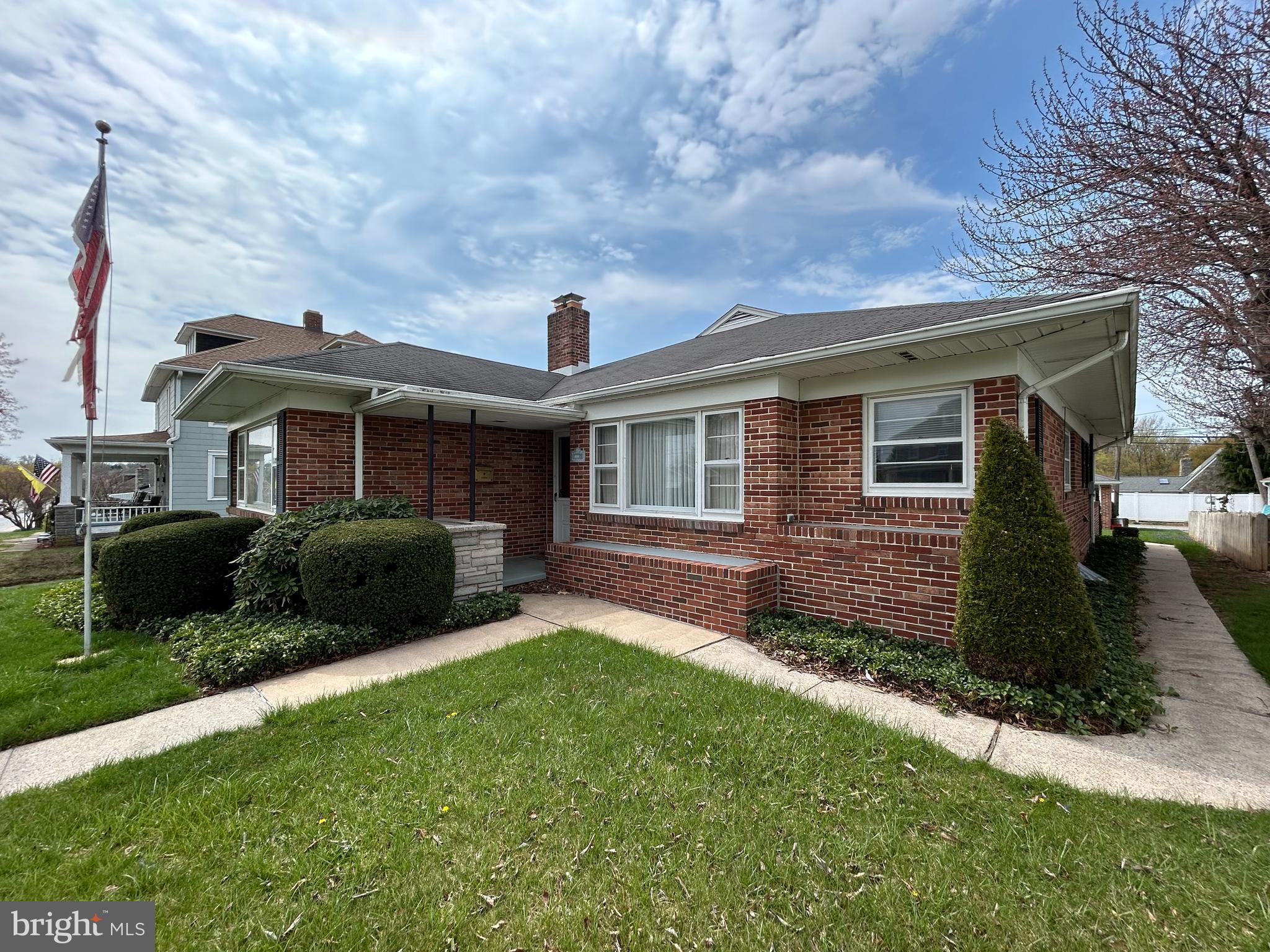 RED LION - Residential