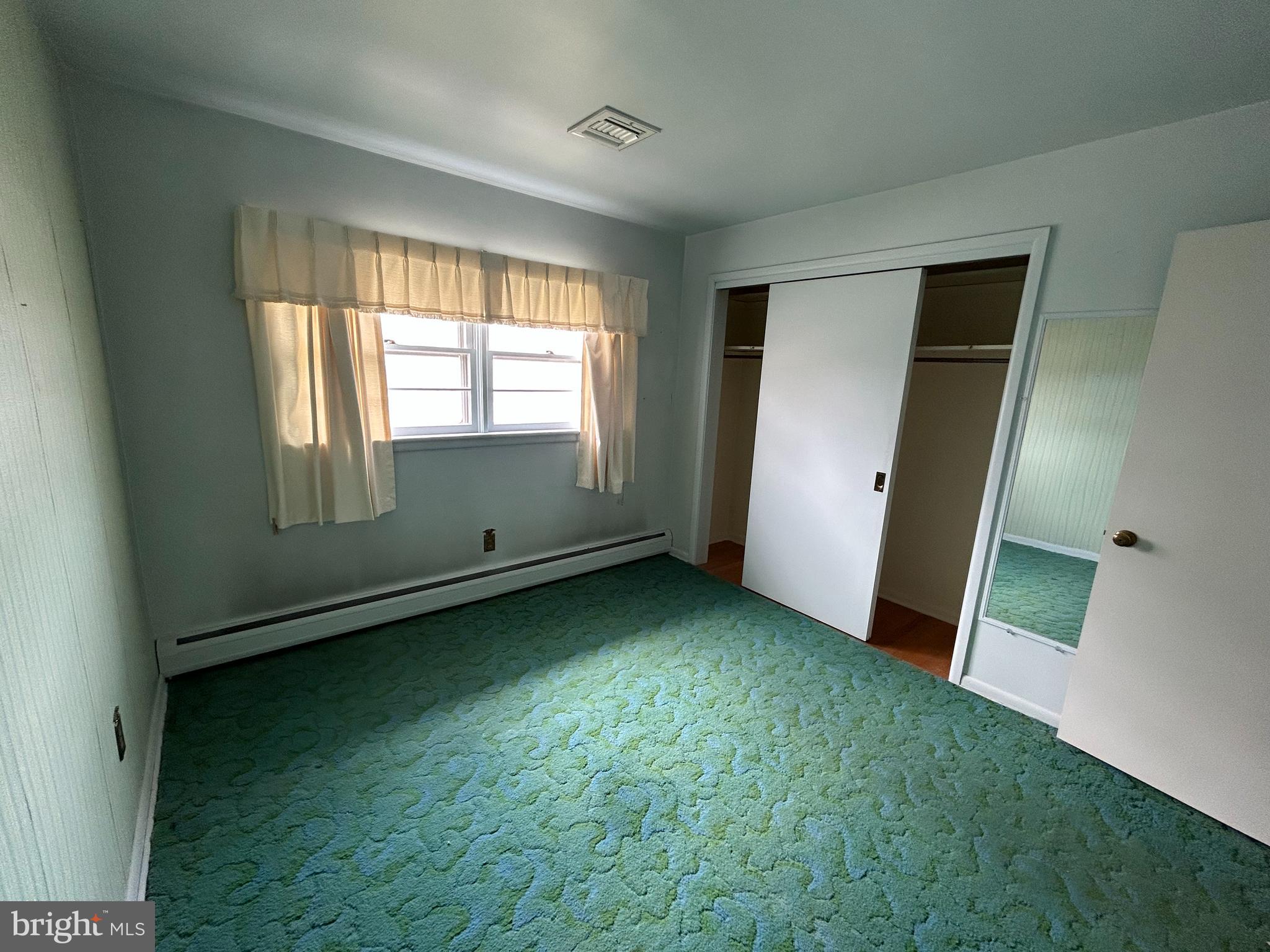 RED LION - Residential