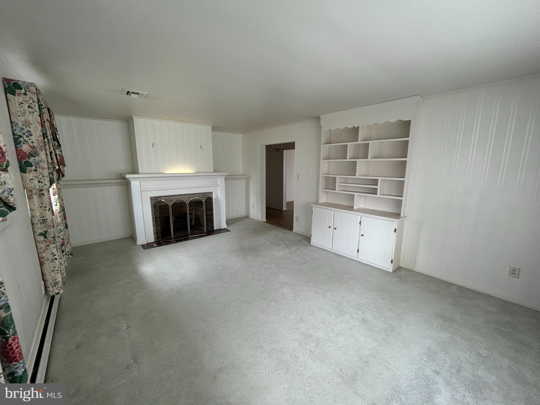 RED LION - Residential