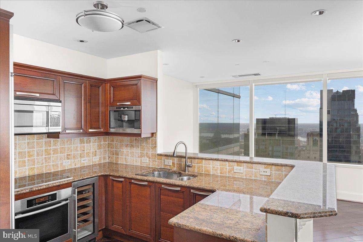 50 S 16TH STREET 4010