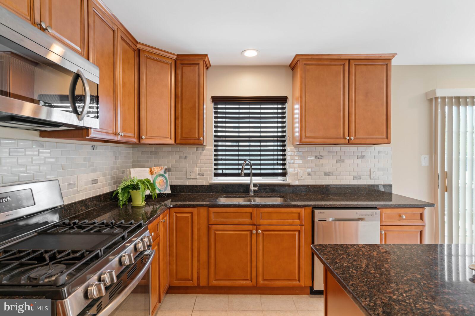 GROVEWOOD - Residential