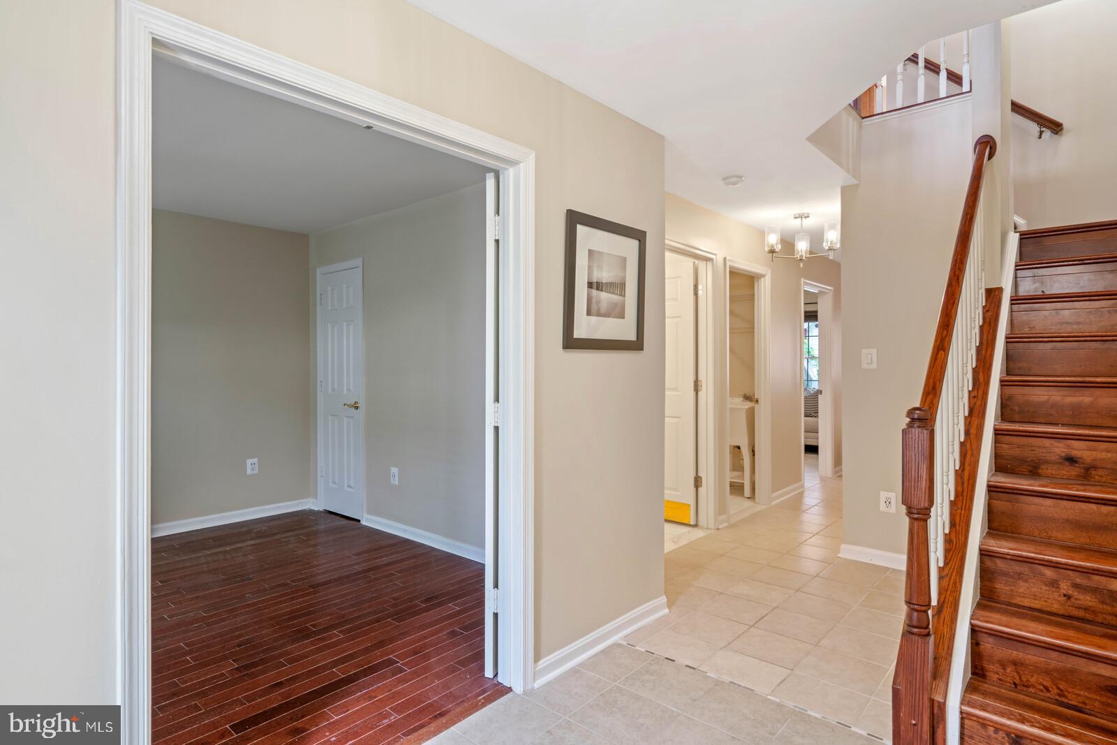 GROVEWOOD - Residential