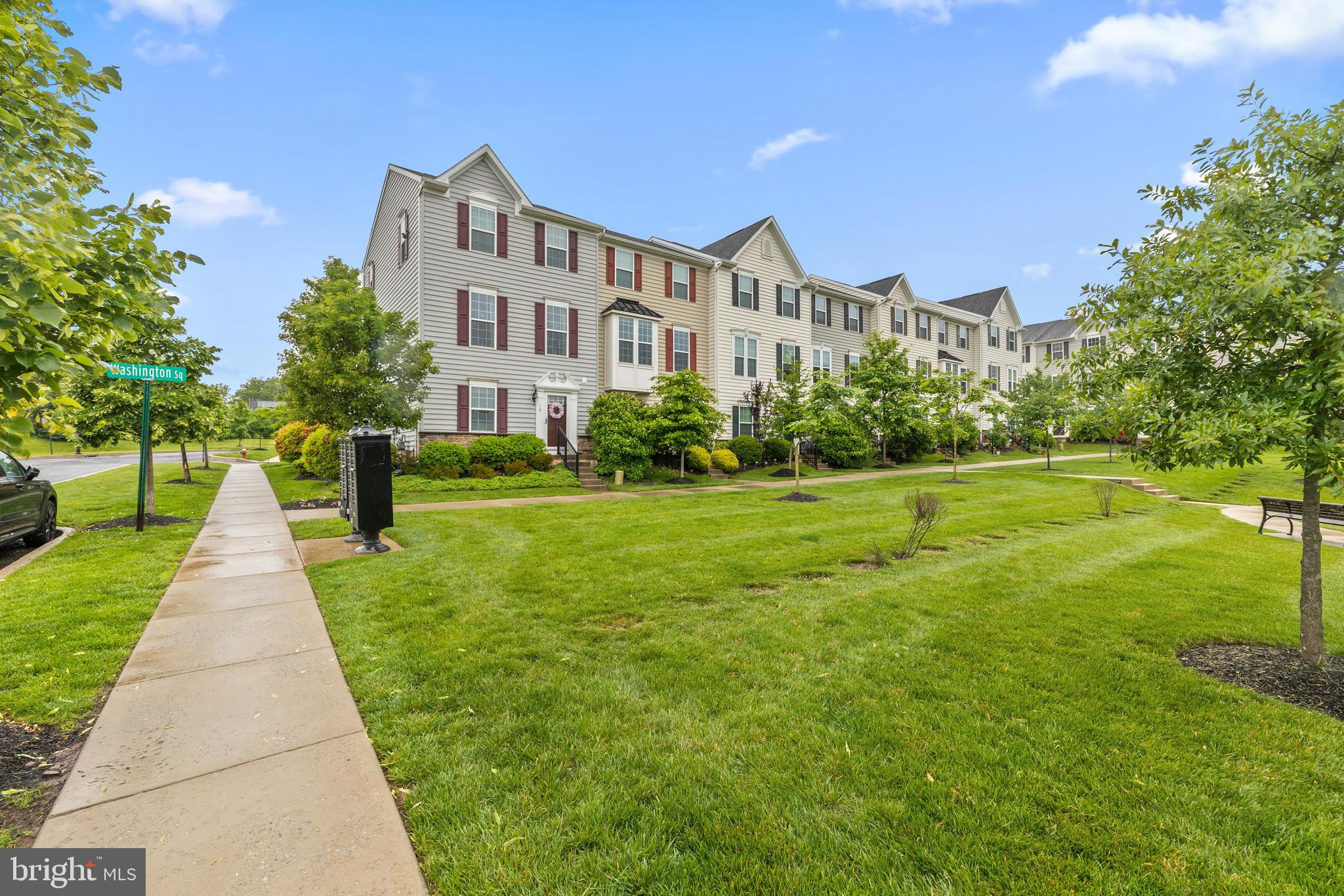 10 WASHINGTON SQUARE