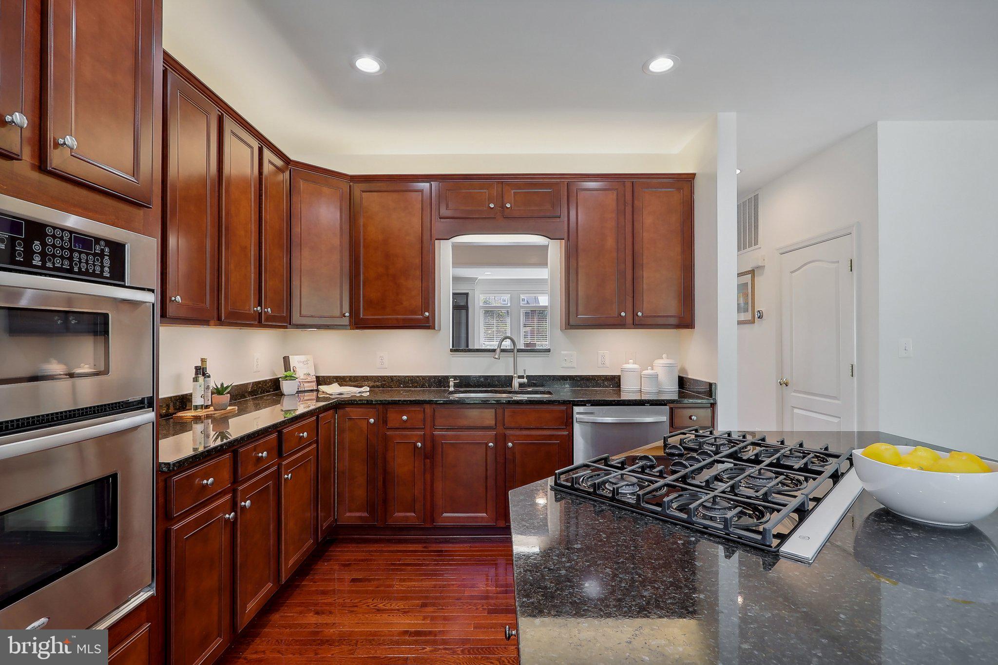 FONTAINE AT PRESIDENTS - Residential