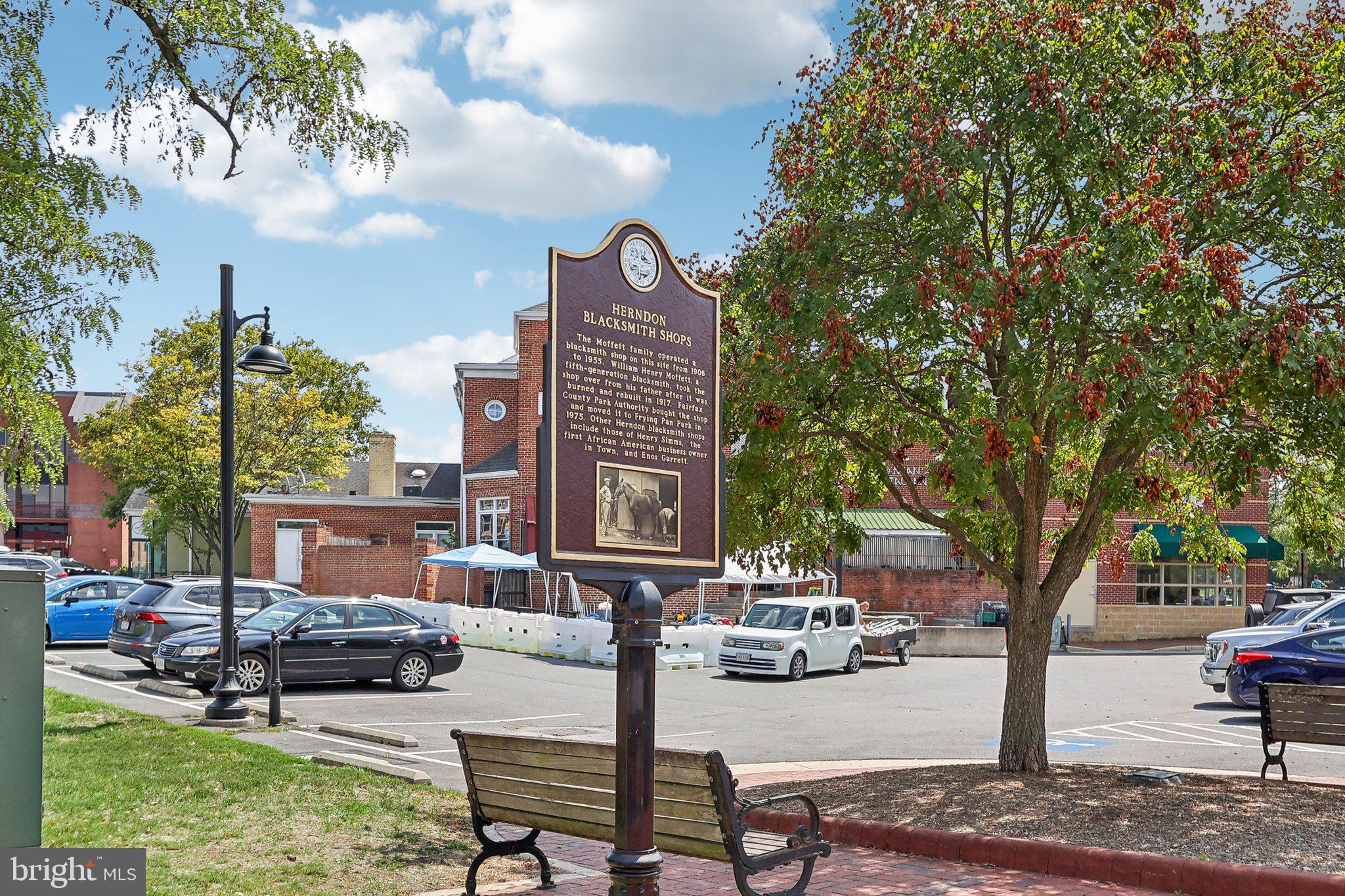 FONTAINE AT PRESIDENTS - Residential