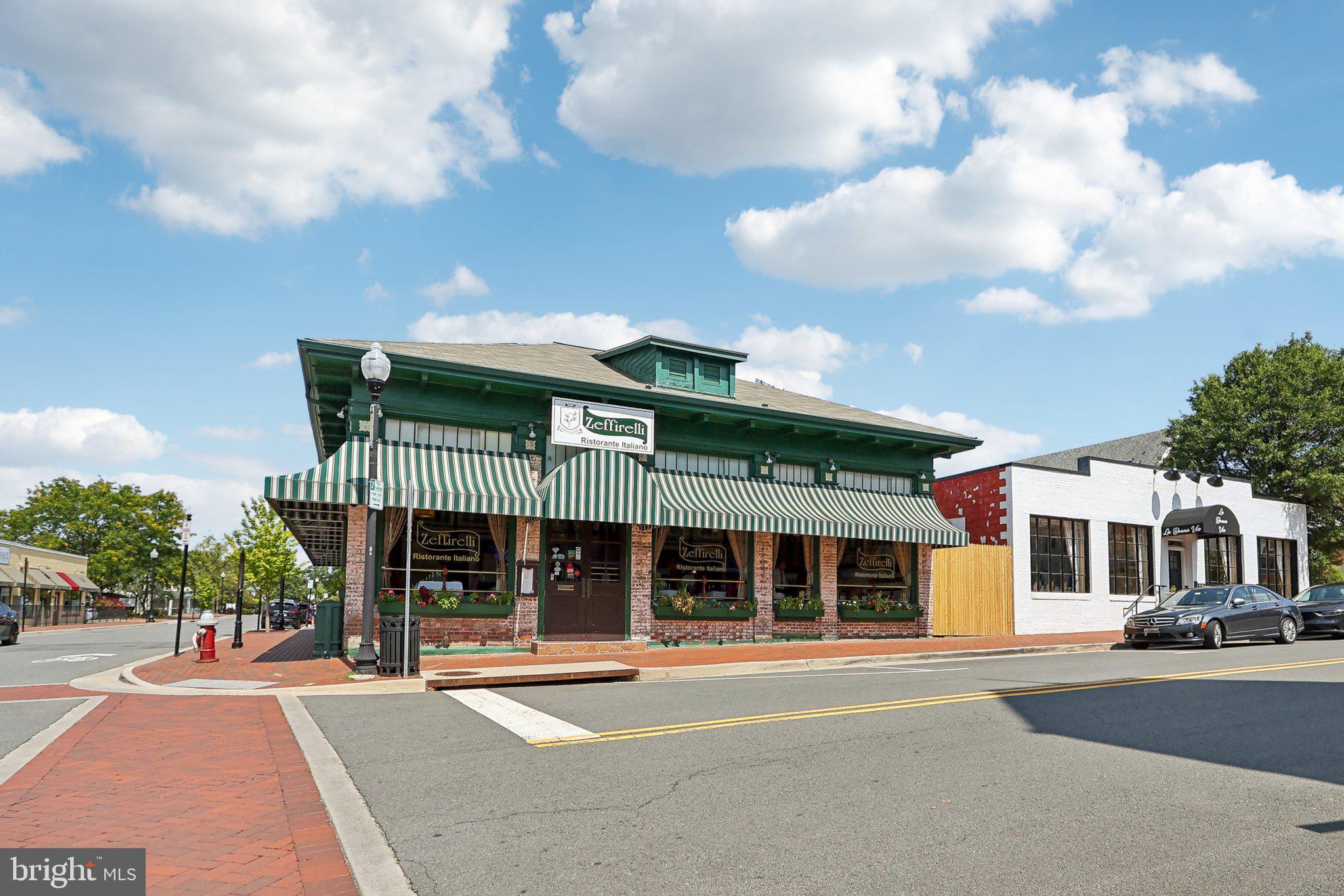 FONTAINE AT PRESIDENTS - Residential