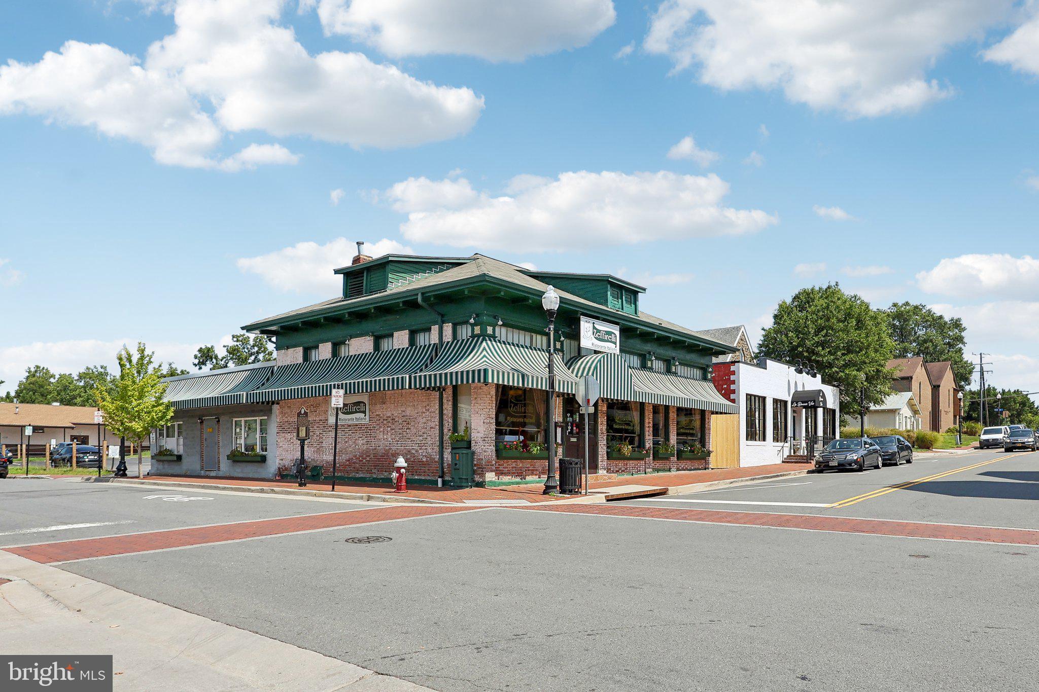 FONTAINE AT PRESIDENTS - Residential