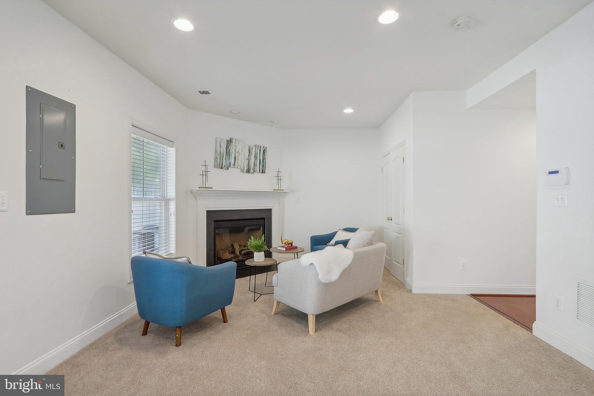 FONTAINE AT PRESIDENTS - Residential