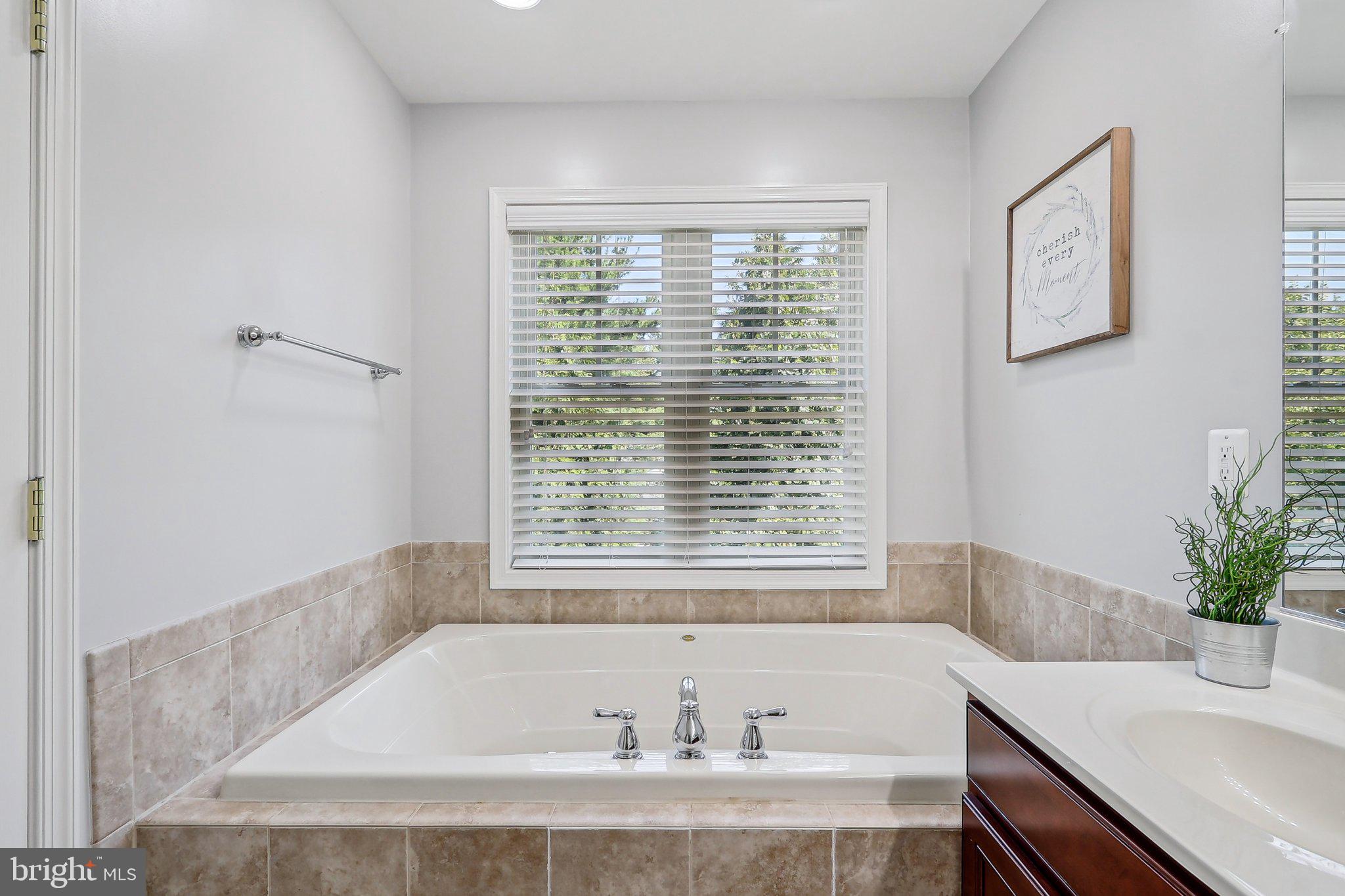 FONTAINE AT PRESIDENTS - Residential