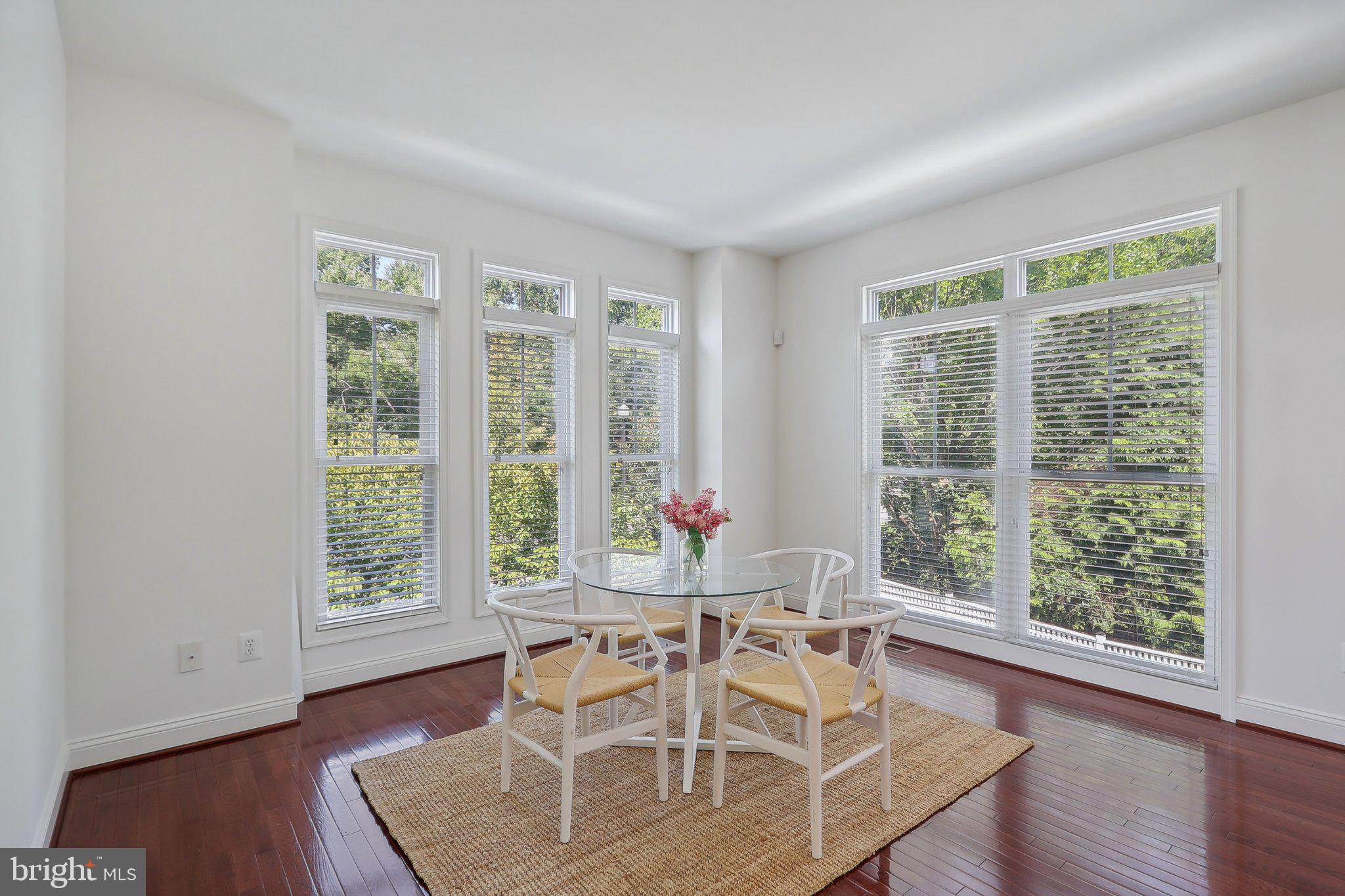 FONTAINE AT PRESIDENTS - Residential