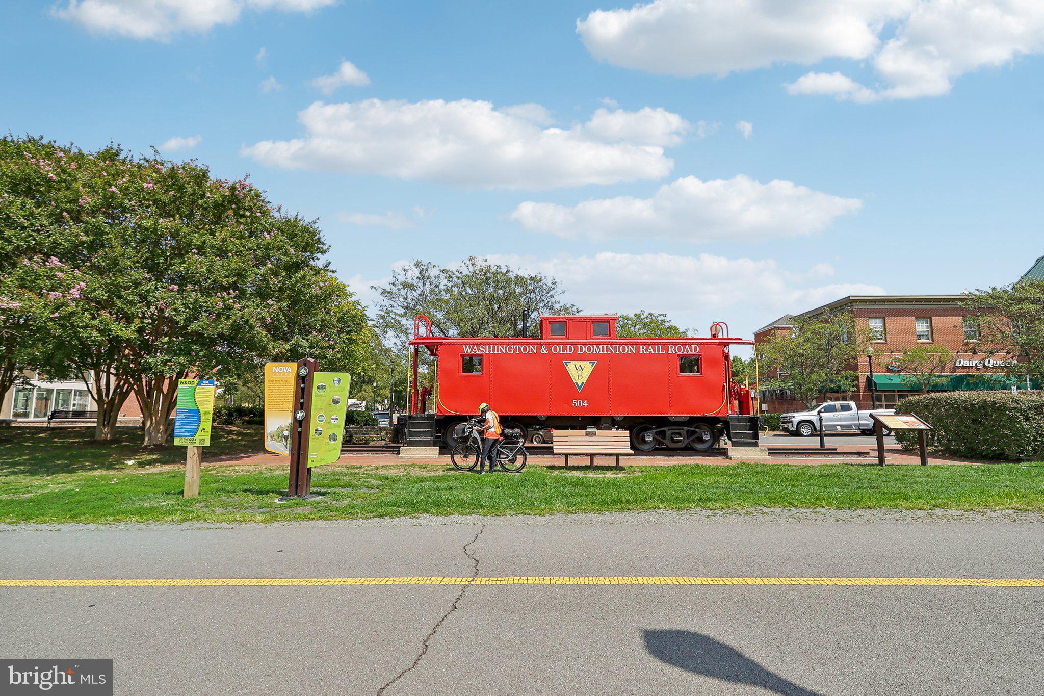 FONTAINE AT PRESIDENTS - Residential