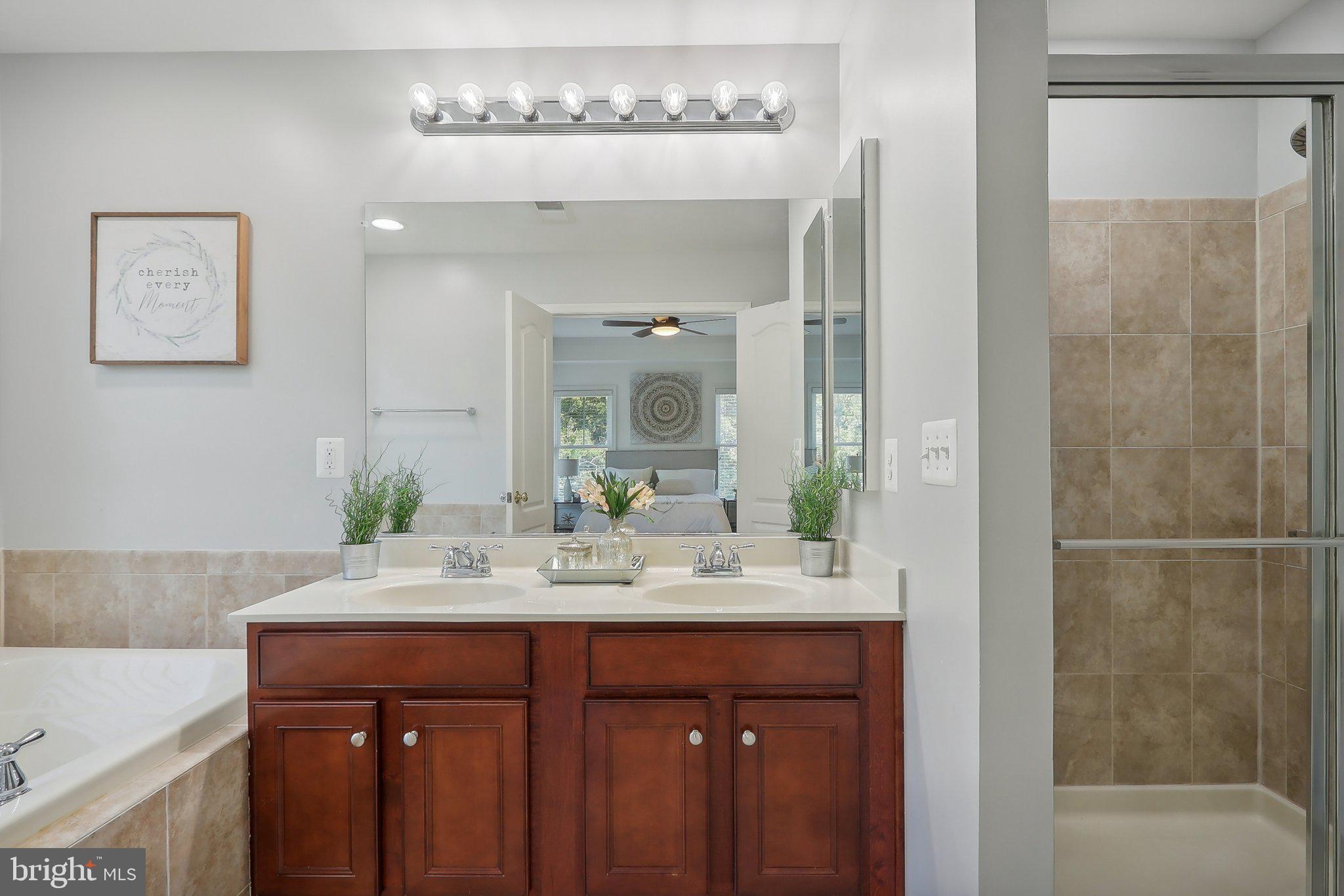 FONTAINE AT PRESIDENTS - Residential