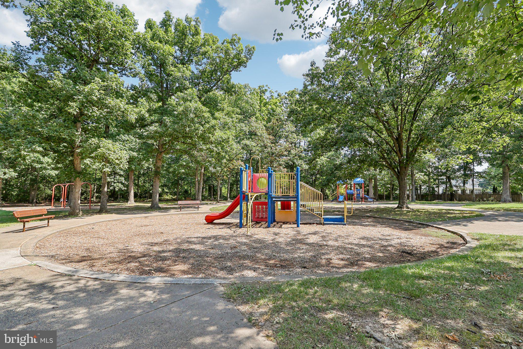 FONTAINE AT PRESIDENTS - Residential