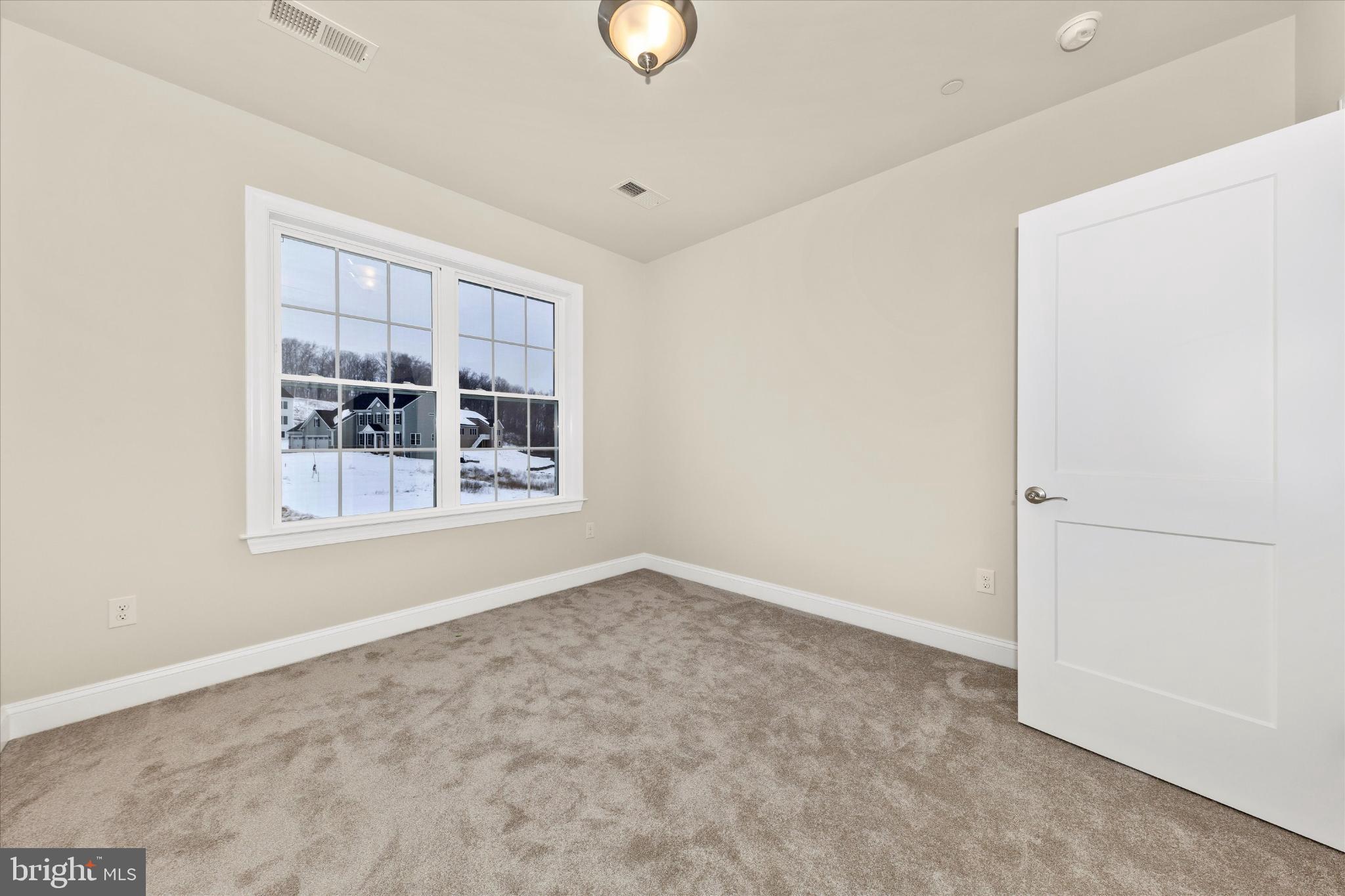 LEGACY FARMS - Residential