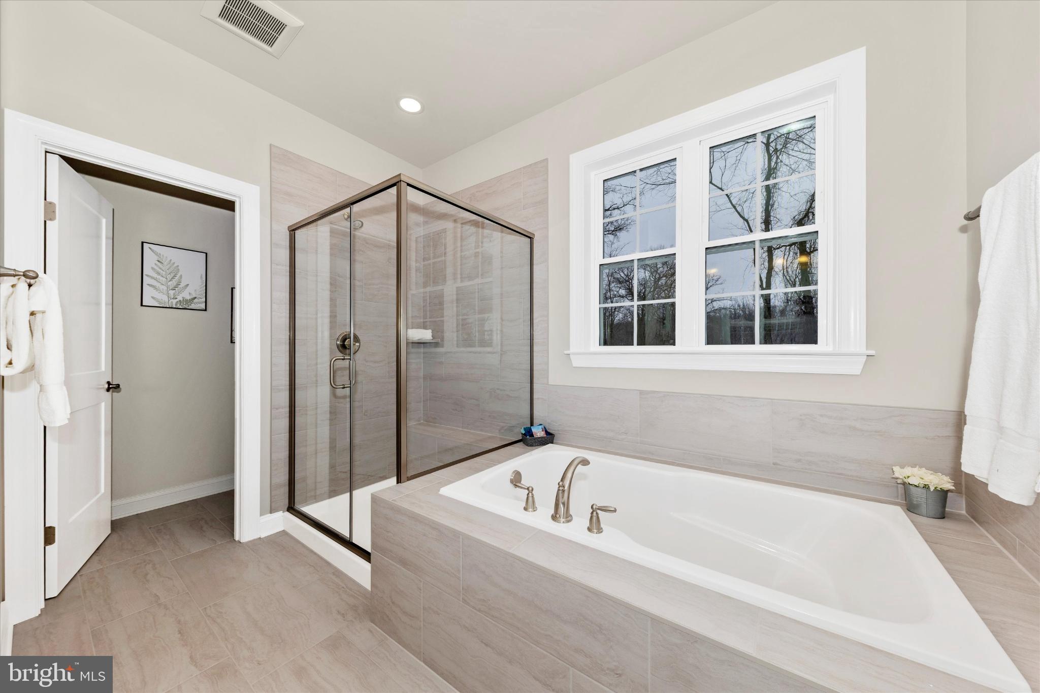 LEGACY FARMS - Residential