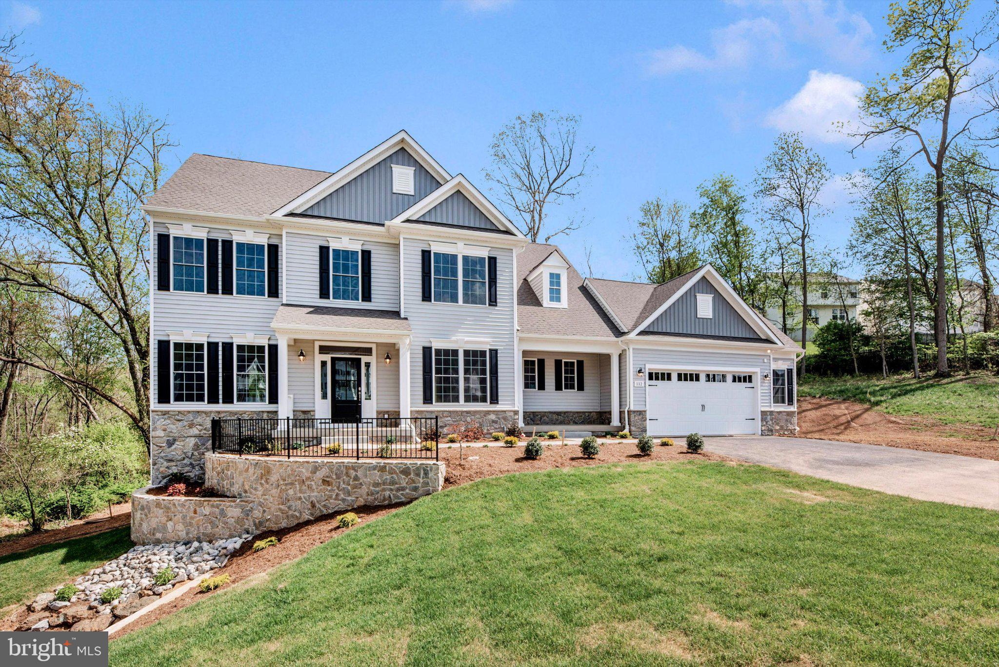 LEGACY FARMS - Residential