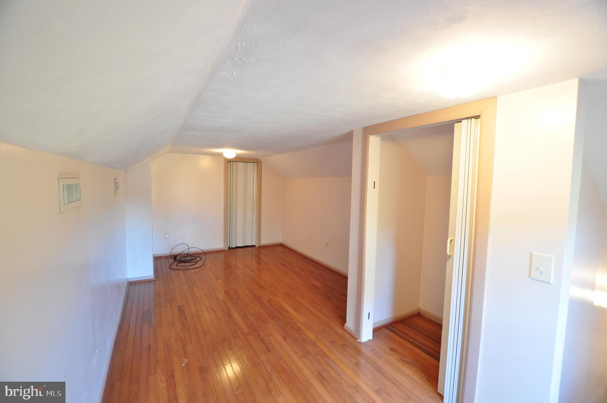 SPRING MILLS FARM - Residential