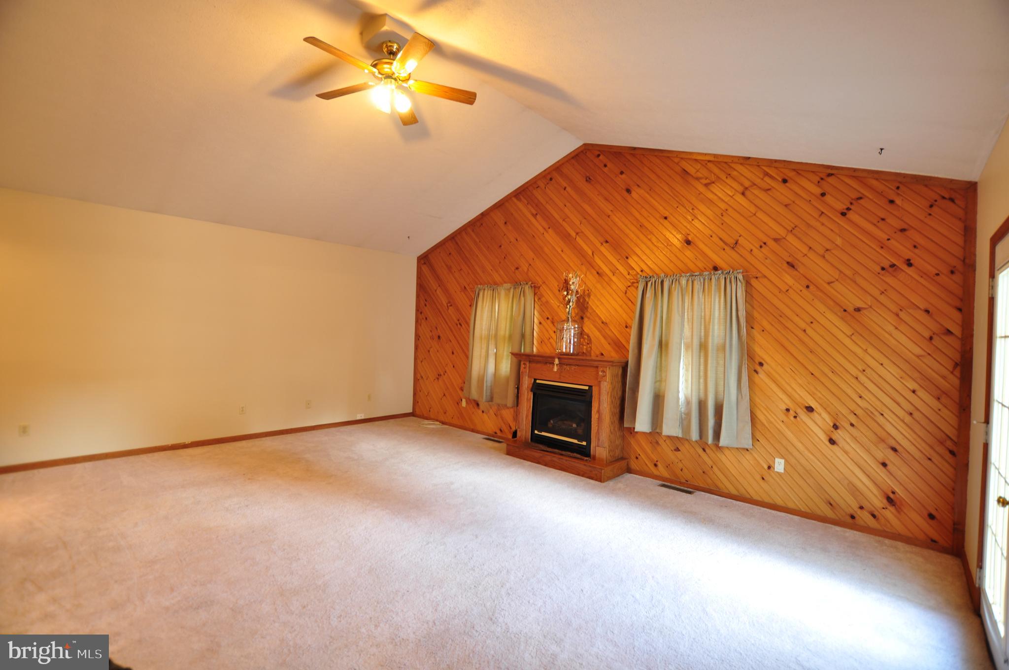 SPRING MILLS FARM - Residential