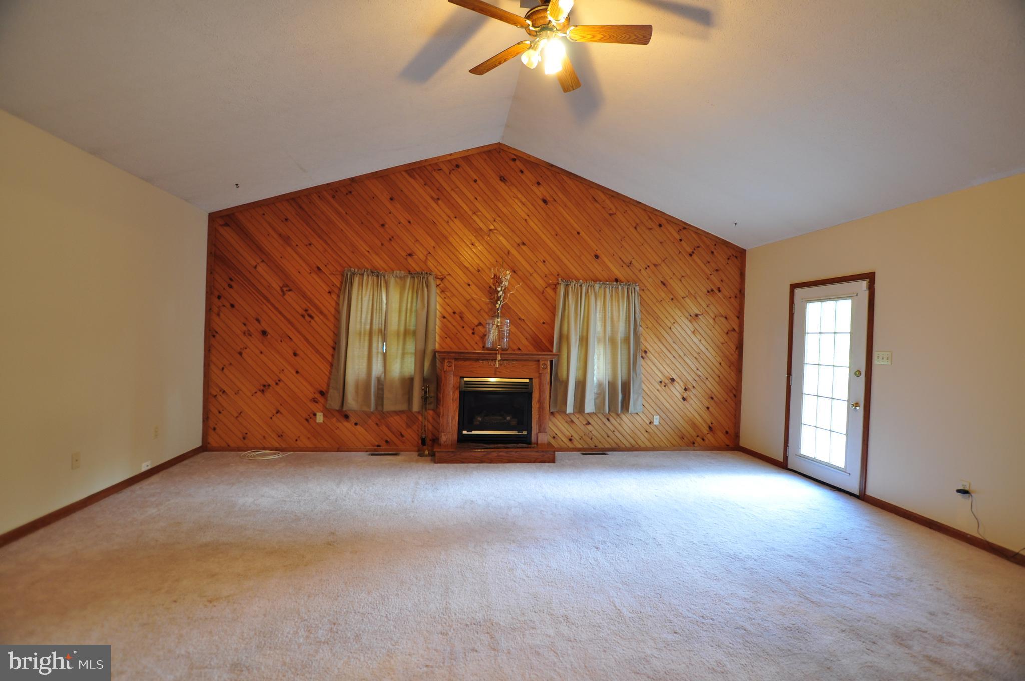 SPRING MILLS FARM - Residential