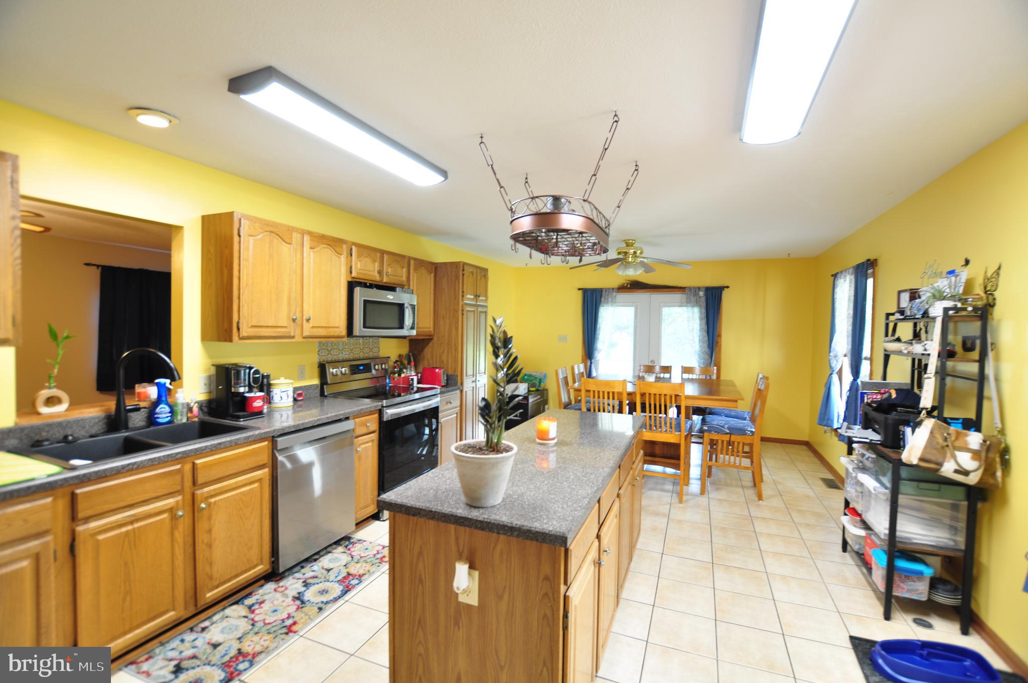 SPRING MILLS FARM - Residential