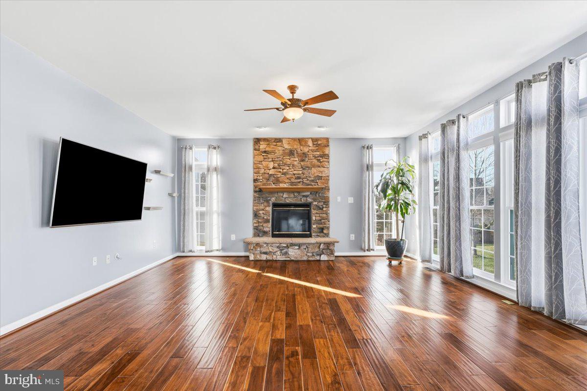 BROOKFIELD - Residential