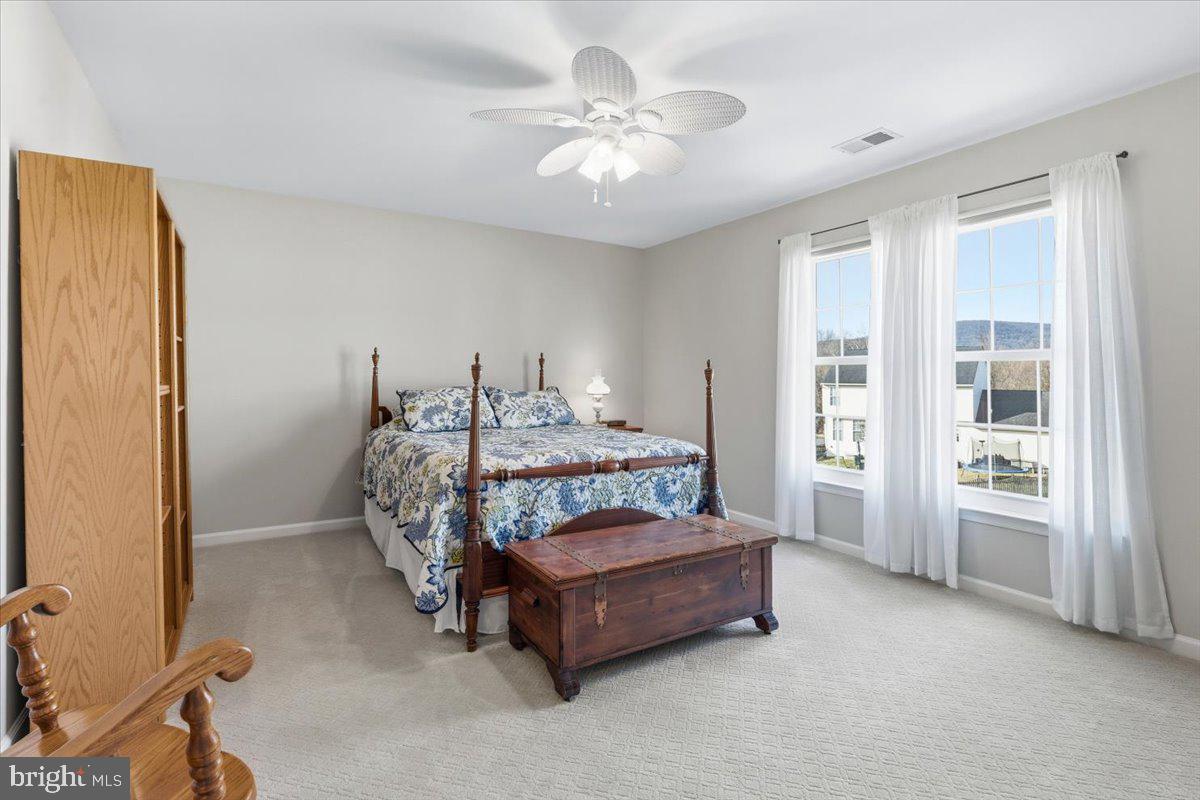 BROOKFIELD - Residential