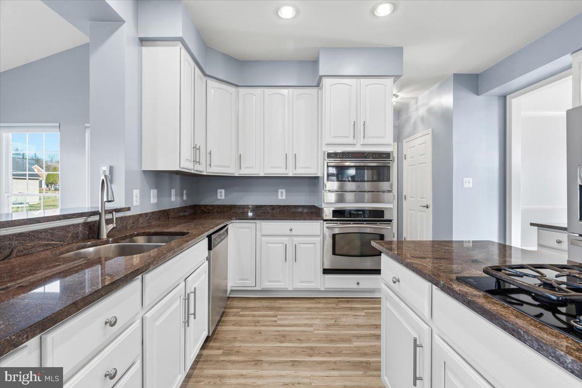 BROOKFIELD - Residential