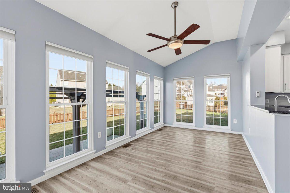 BROOKFIELD - Residential