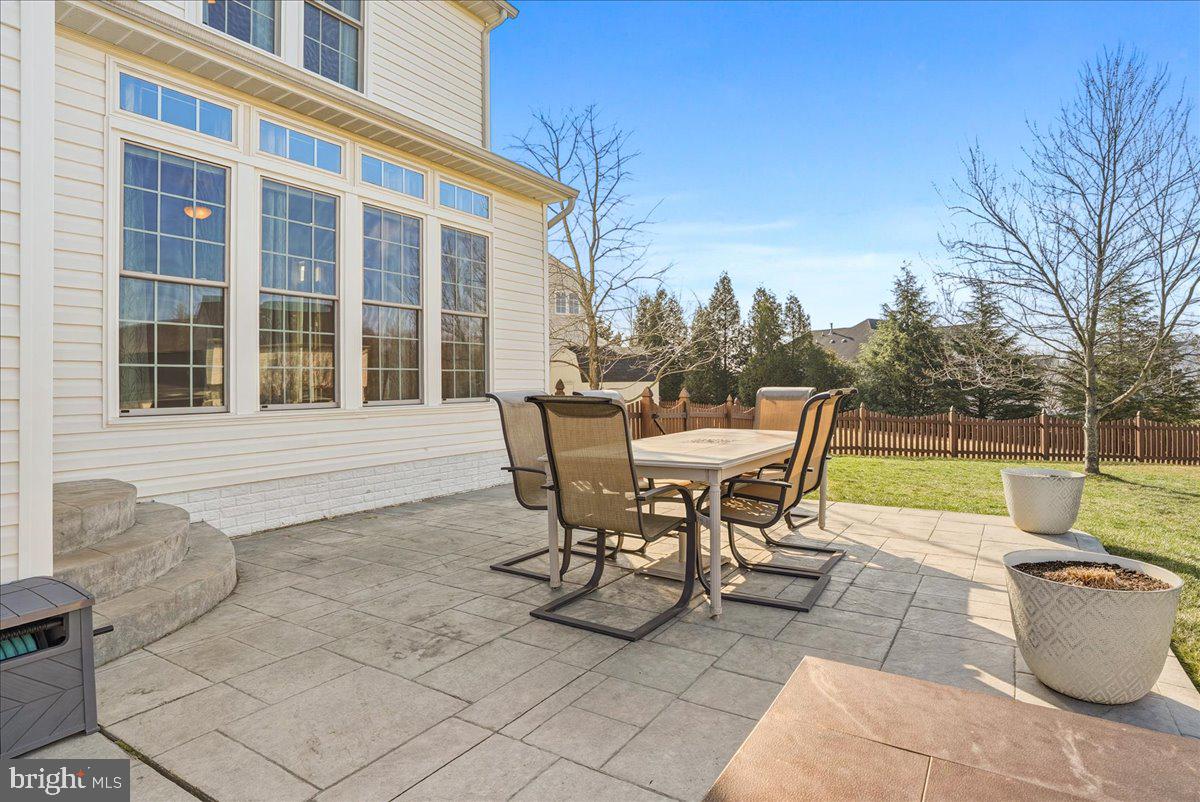 BROOKFIELD - Residential