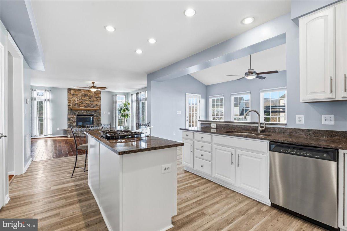 BROOKFIELD - Residential