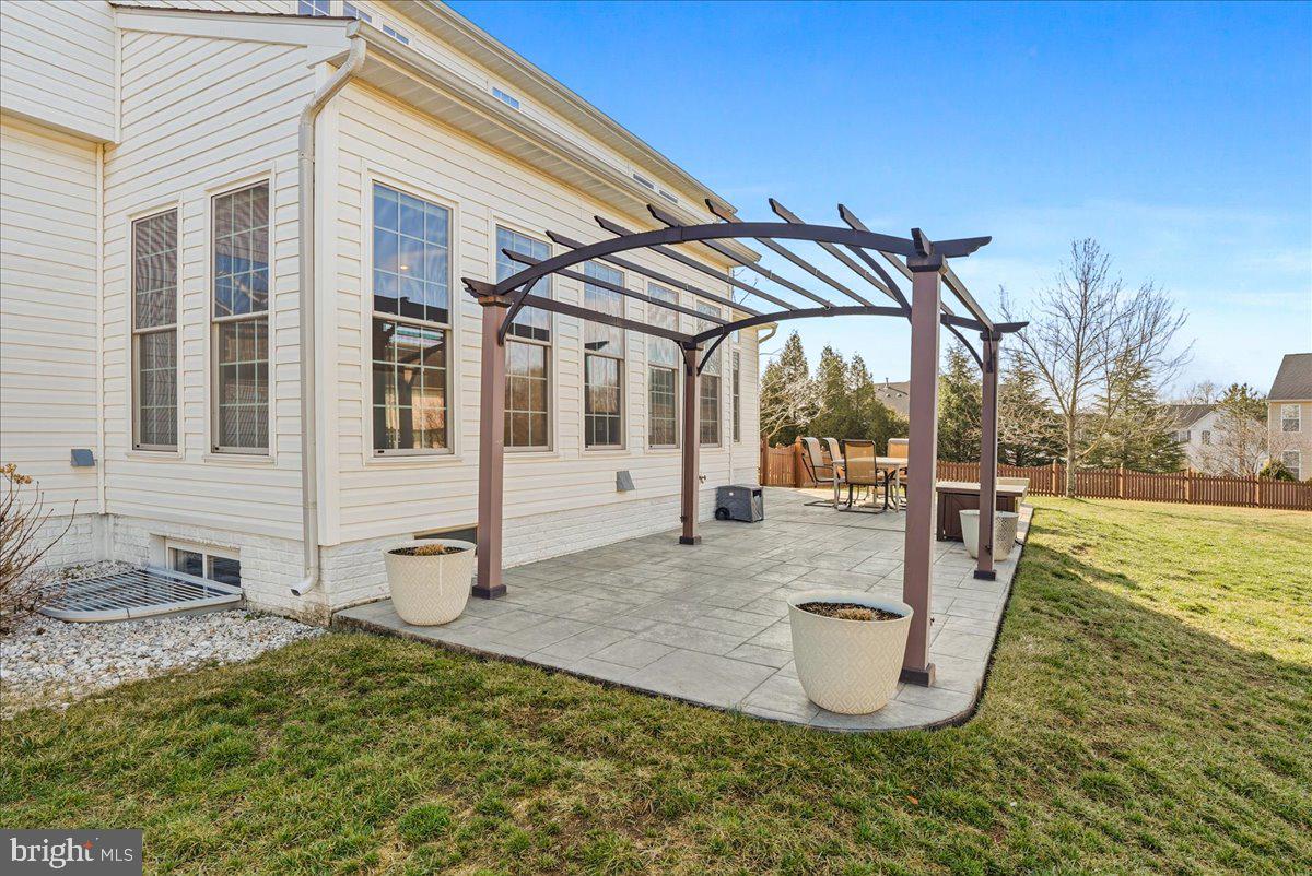 BROOKFIELD - Residential