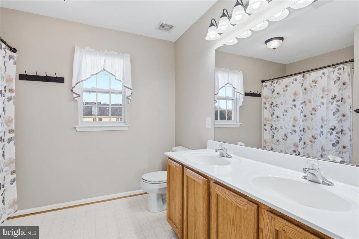 BROOKFIELD - Residential