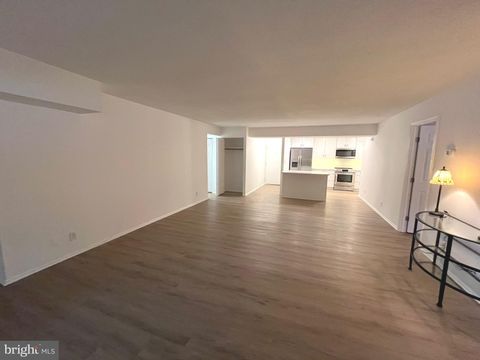 7720 TREMAYNE PLACE 107 MCLEAN VA 22102