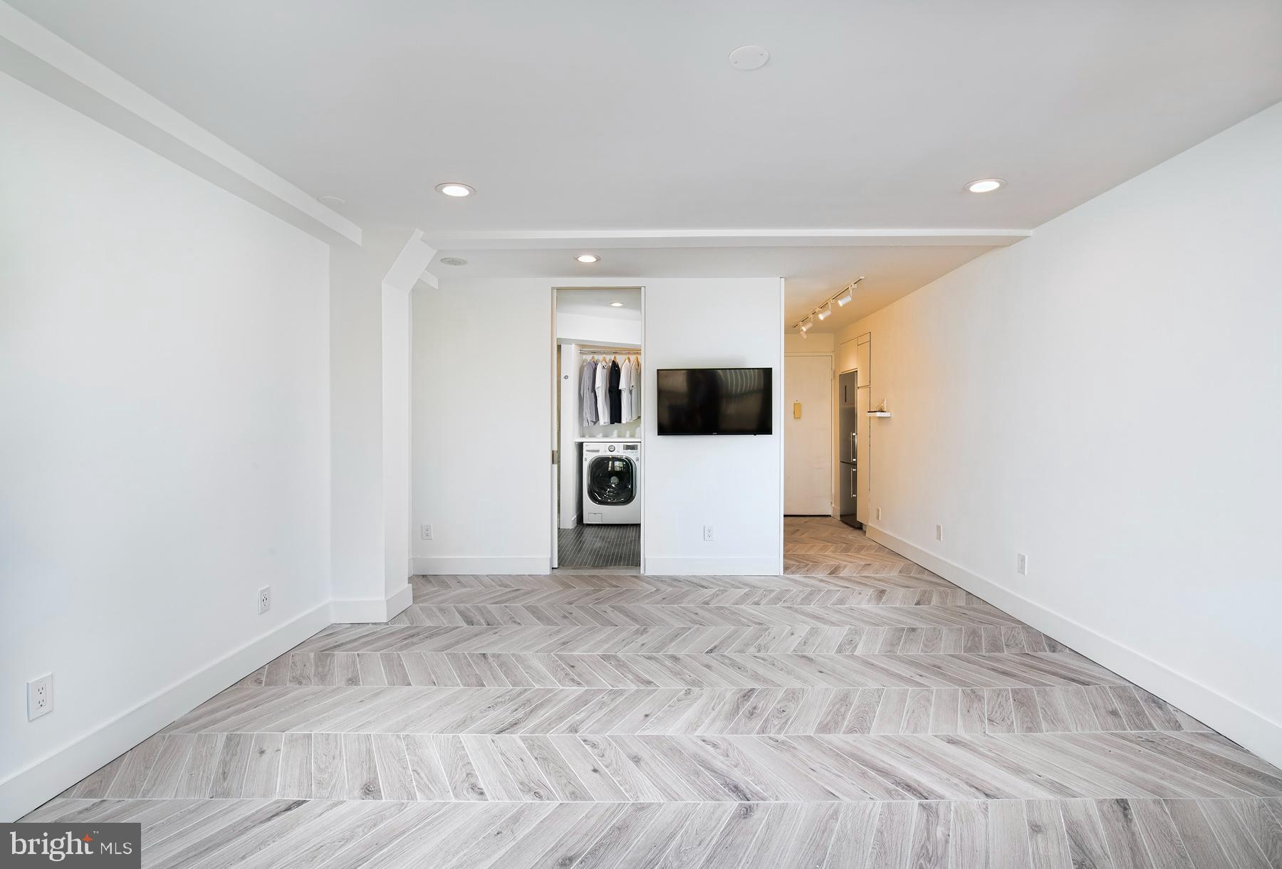 RITTENHOUSE SQUARE - Residential Lease