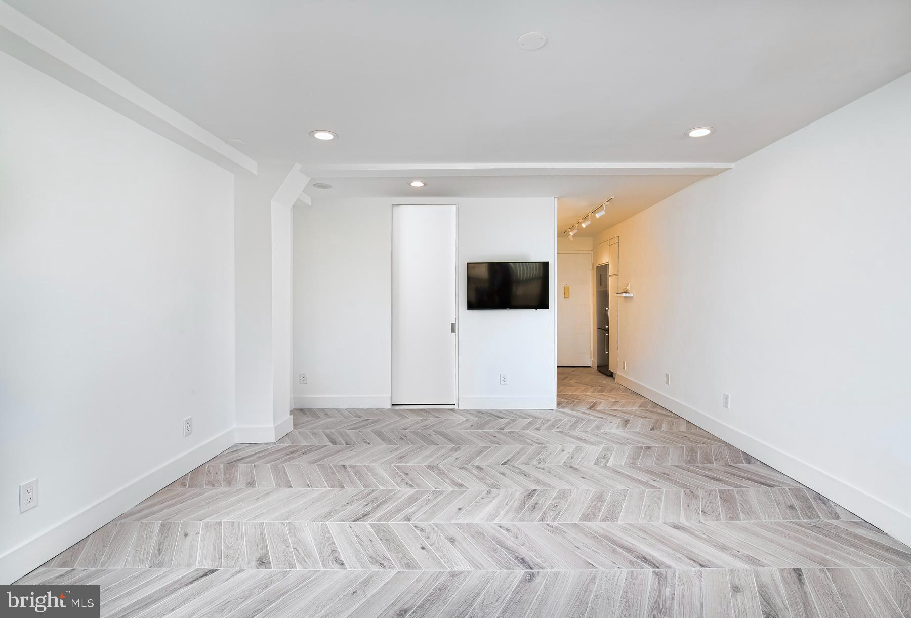 RITTENHOUSE SQUARE - Residential Lease