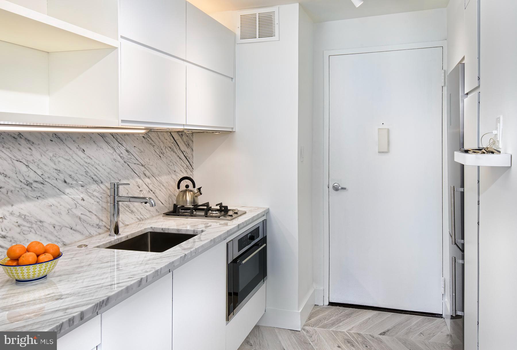 RITTENHOUSE SQUARE - Residential Lease