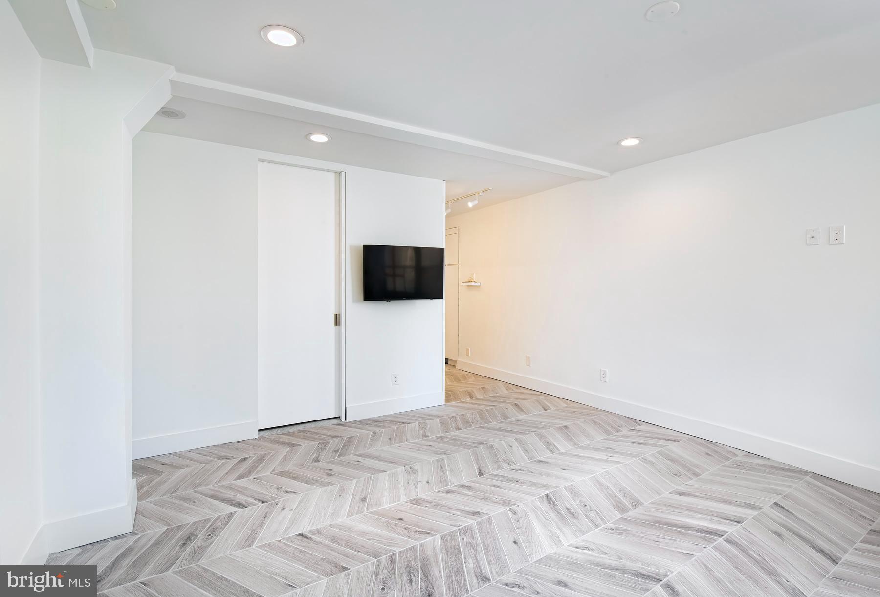 RITTENHOUSE SQUARE - Residential Lease