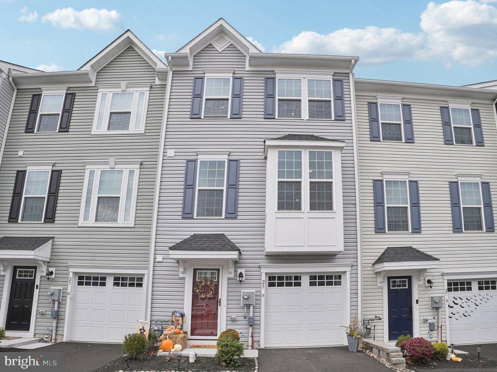 Photo of 25 Hunters Drive, GILBERTSVILLE, PA 19525 (MLS # PAMC2159244)