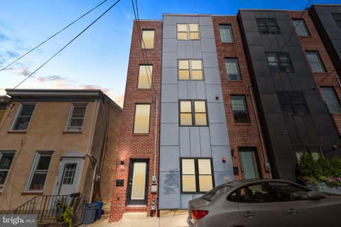 Townhouse For Rent - 134 Burnside Street<br/> Philadelphia County, PHILADELPHIA, PA 19127