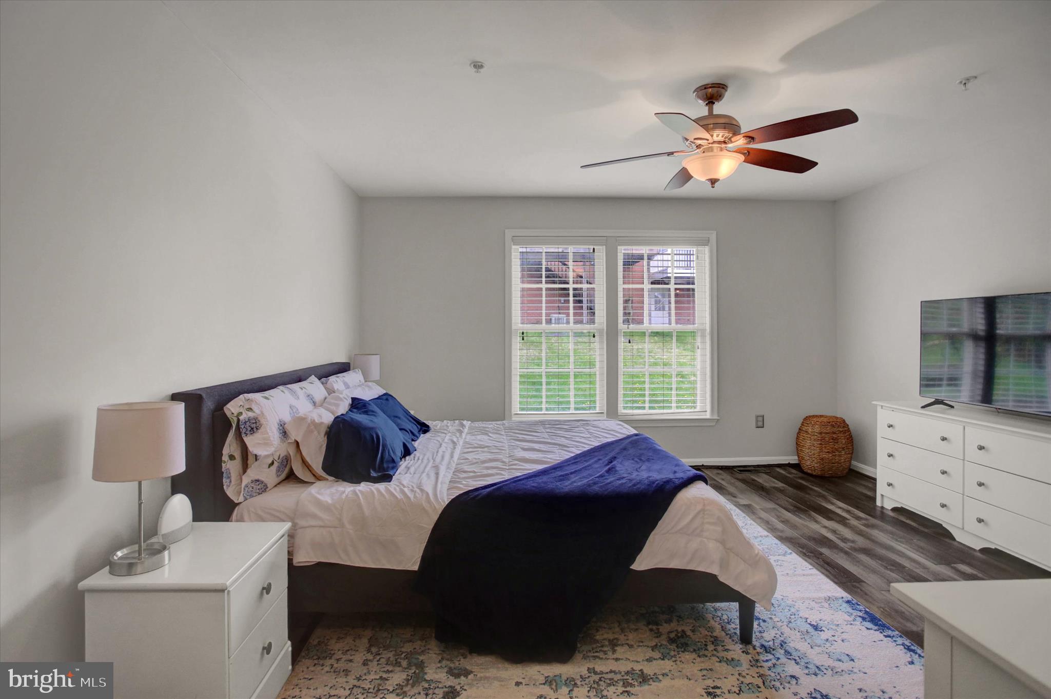 MOUNTAIN SHADOWS - Residential