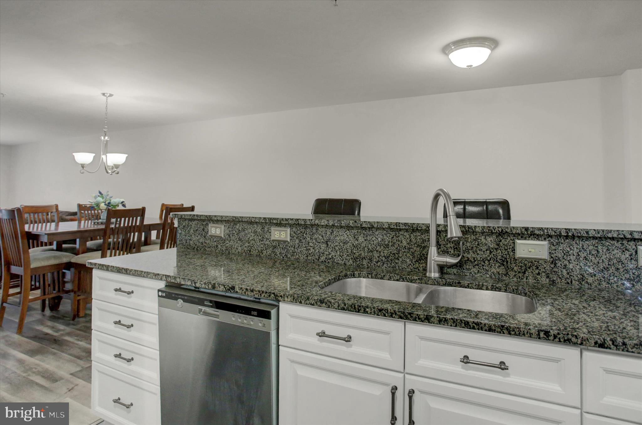 MOUNTAIN SHADOWS - Residential