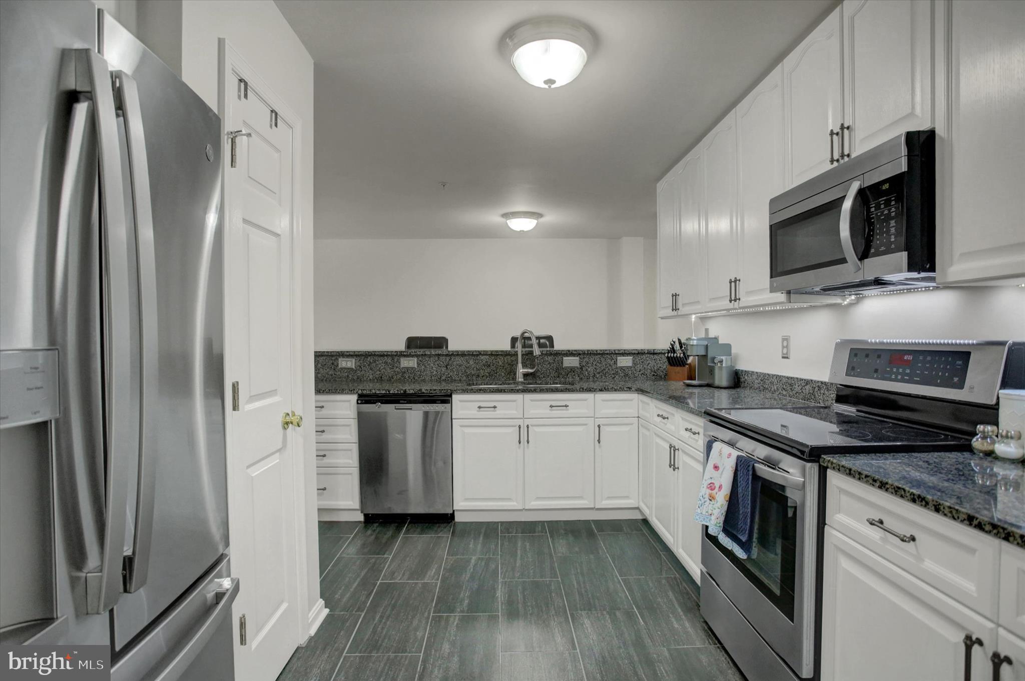 MOUNTAIN SHADOWS - Residential