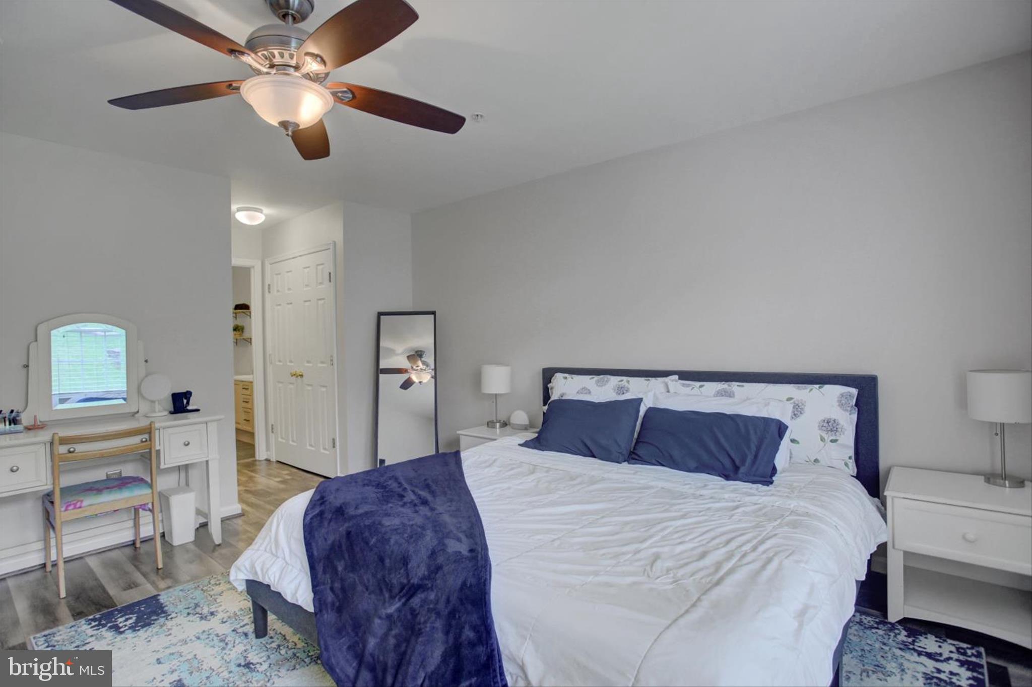 MOUNTAIN SHADOWS - Residential