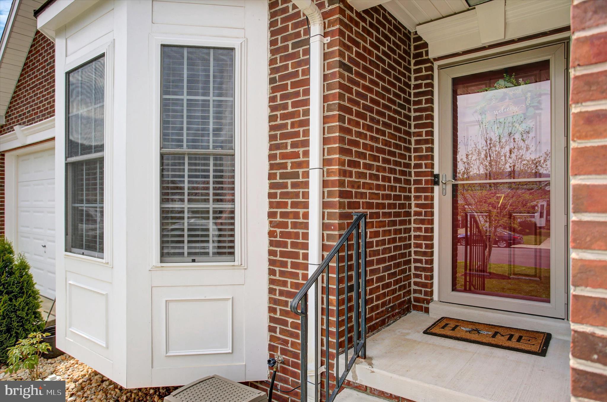 MOUNTAIN SHADOWS - Residential