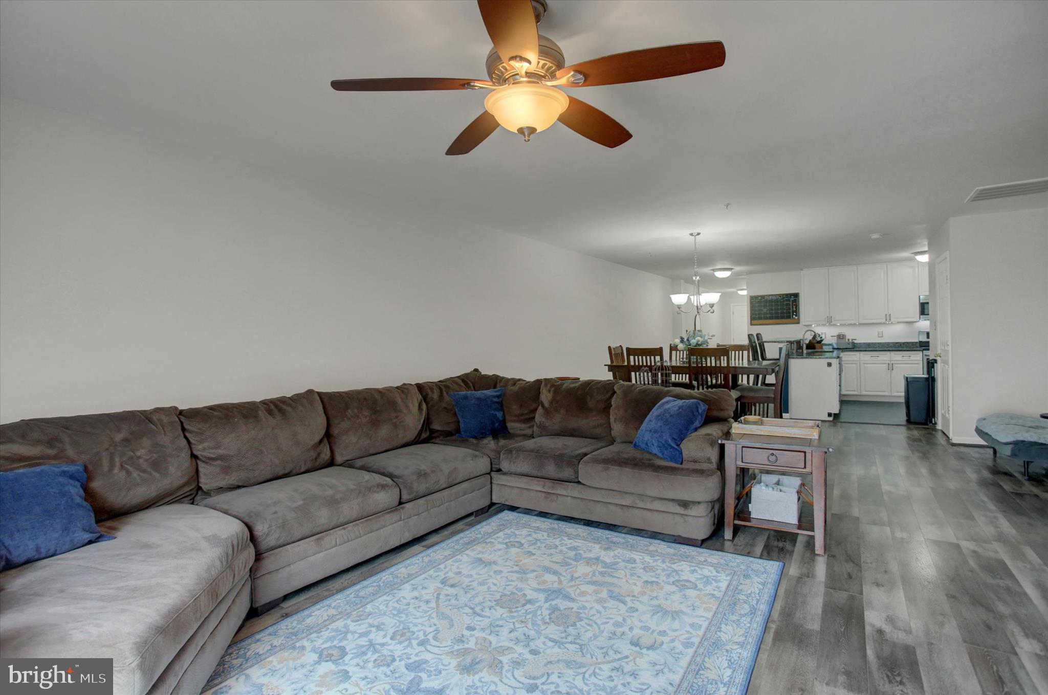 MOUNTAIN SHADOWS - Residential