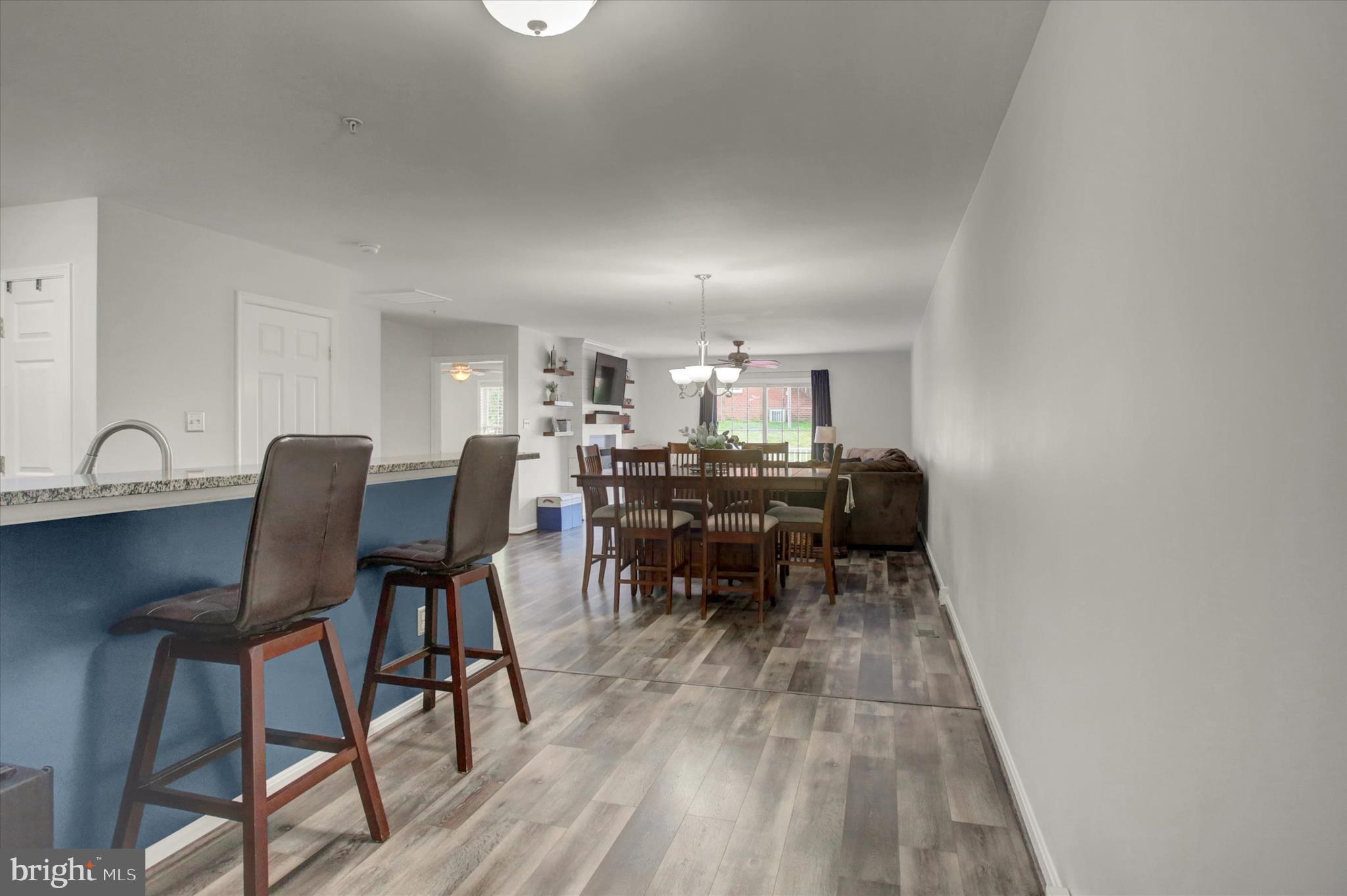 MOUNTAIN SHADOWS - Residential