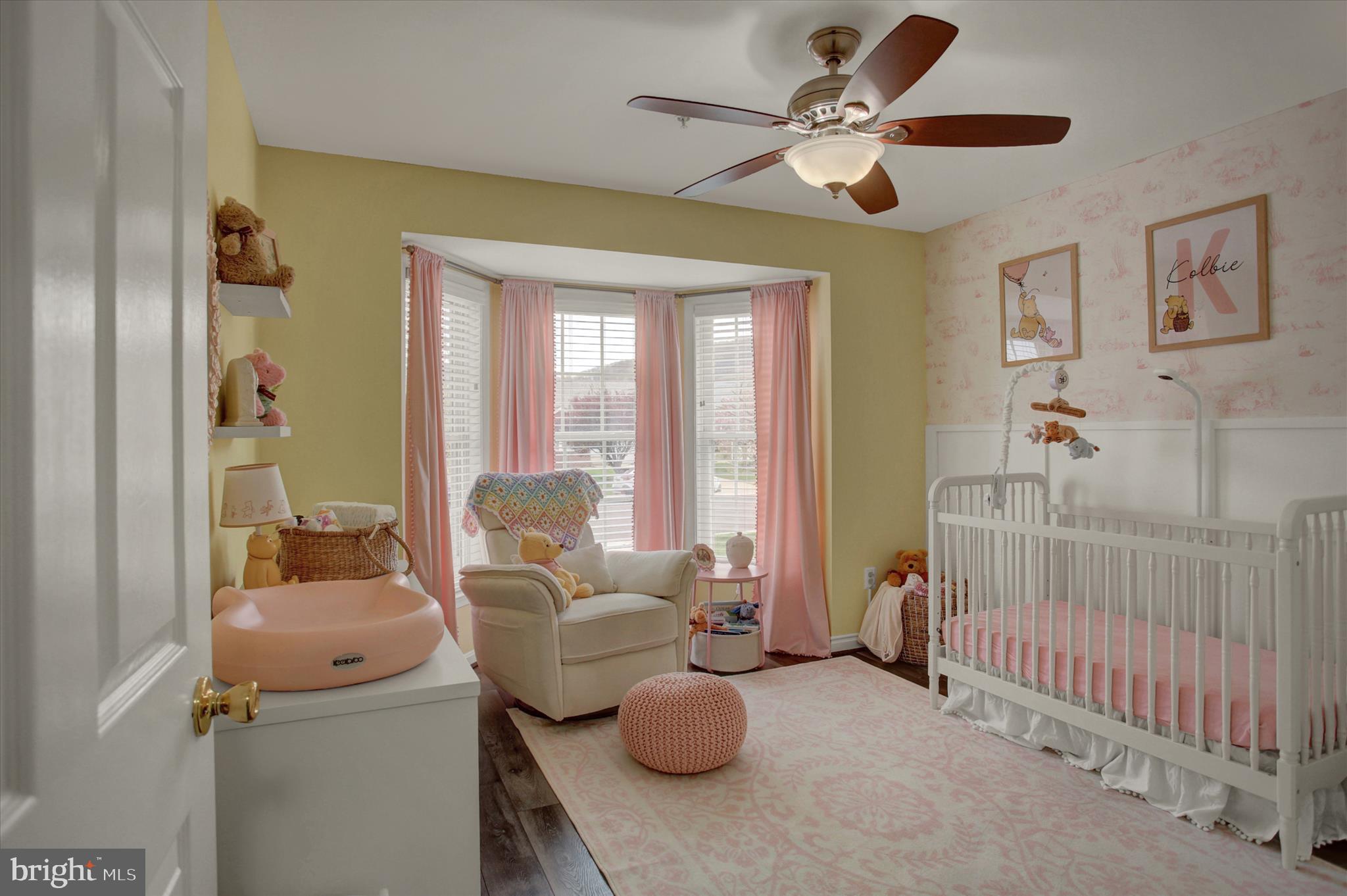 MOUNTAIN SHADOWS - Residential