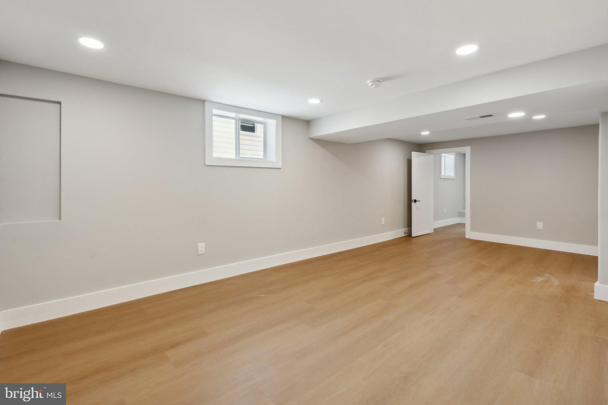 LEEWAY HEIGHTS - Residential