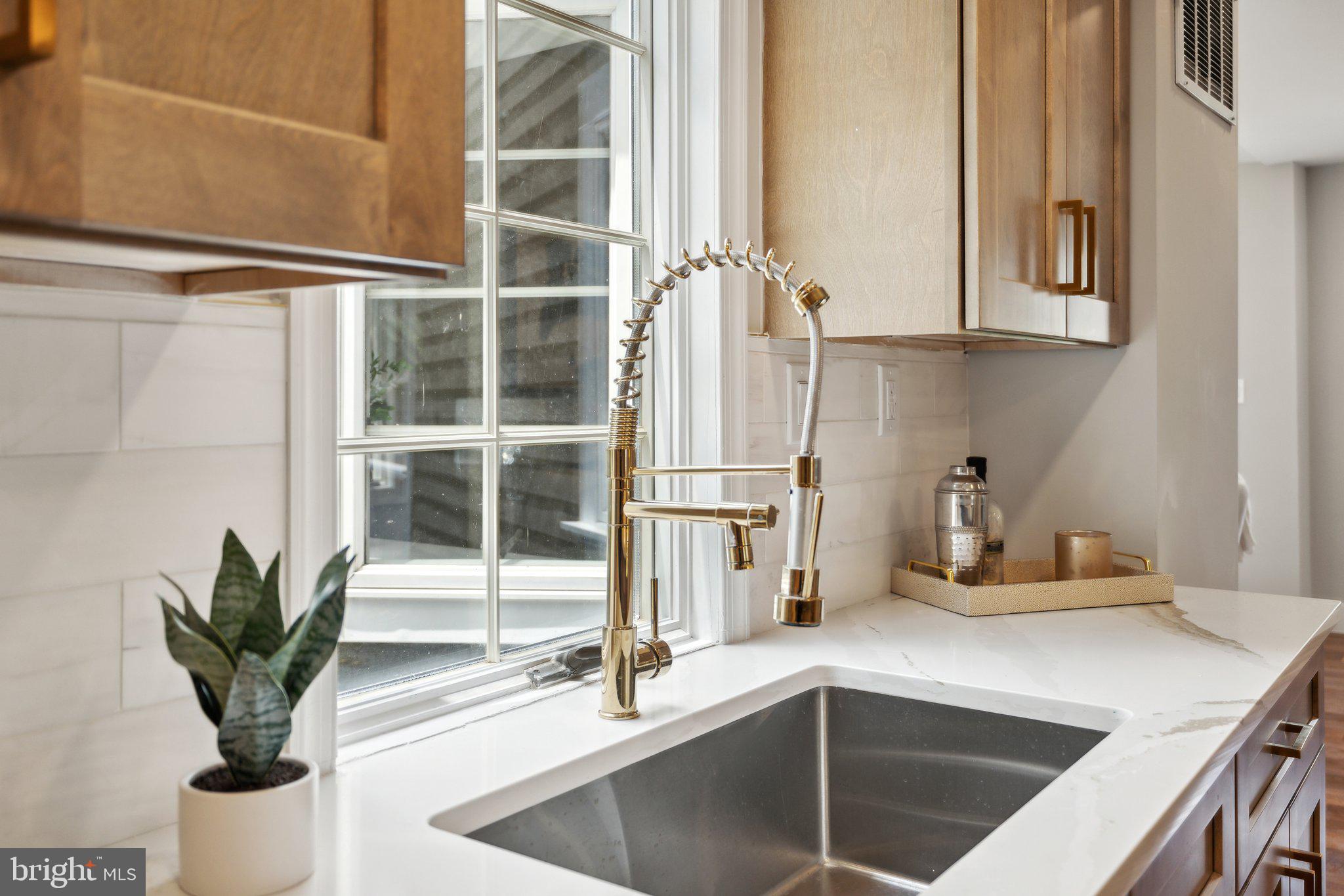 LEEWAY HEIGHTS - Residential