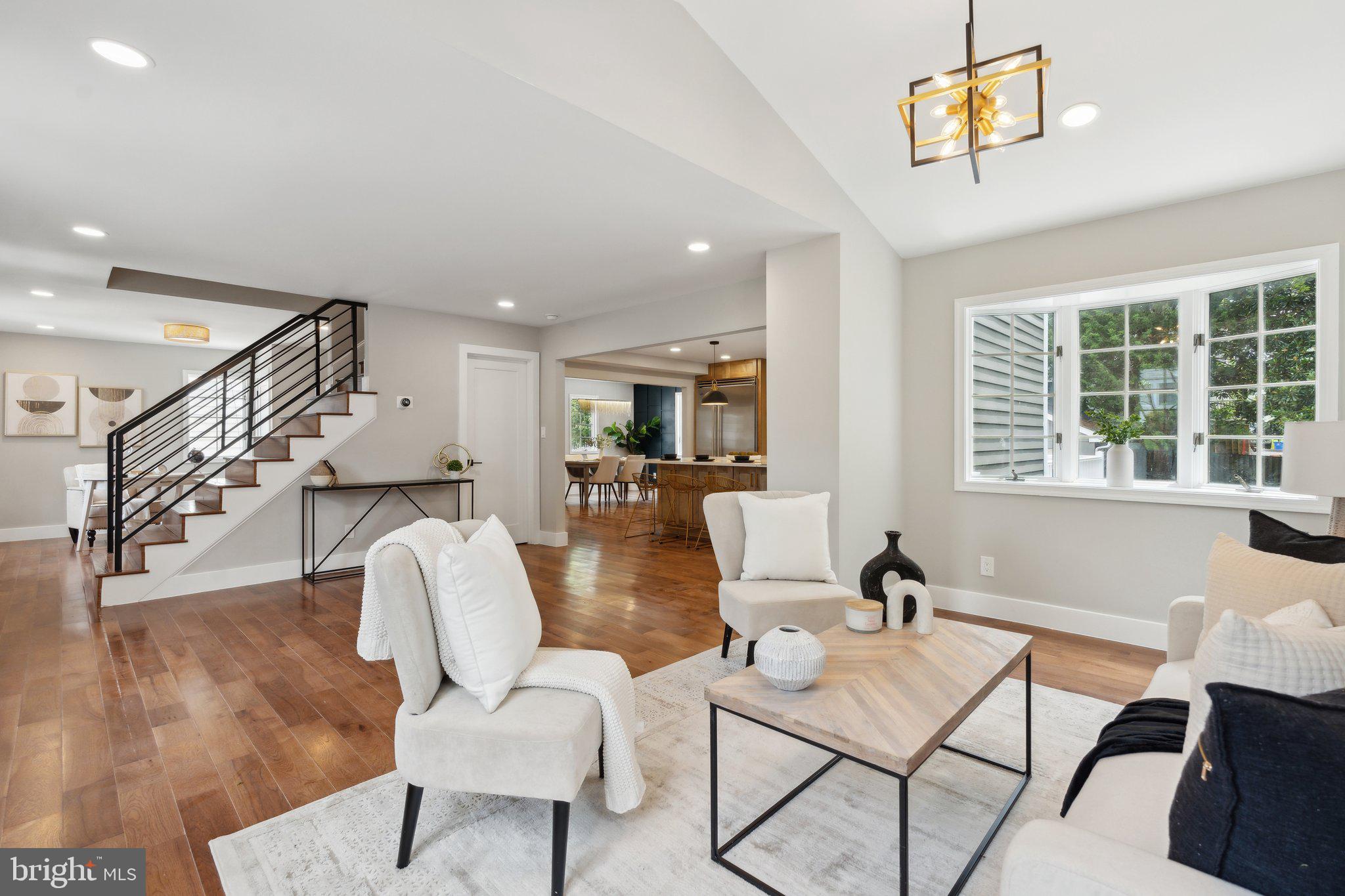 LEEWAY HEIGHTS - Residential